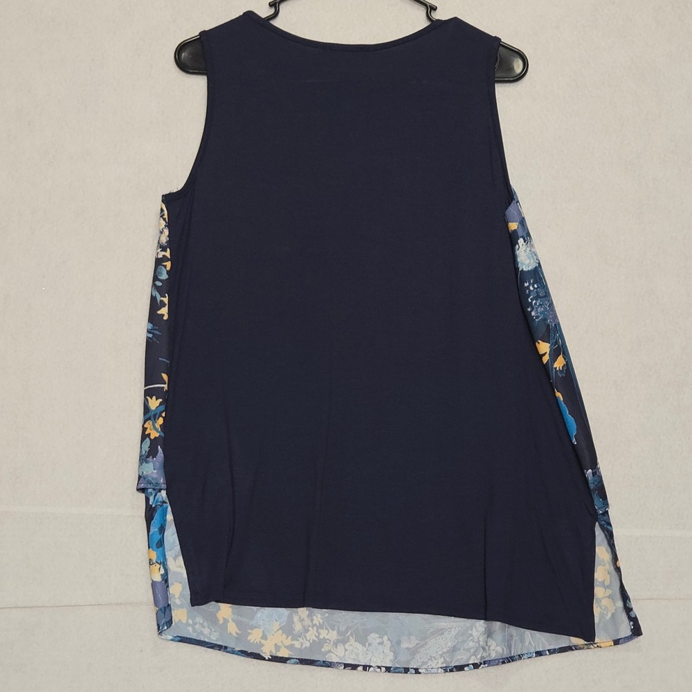 DG2 by Diane Gilman Floral Sleeveless Tank Top - Picture 4 of 5